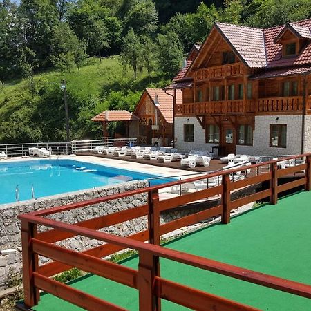 Izvor Bazeni Vrela Villa Užice Dış mekan fotoğraf